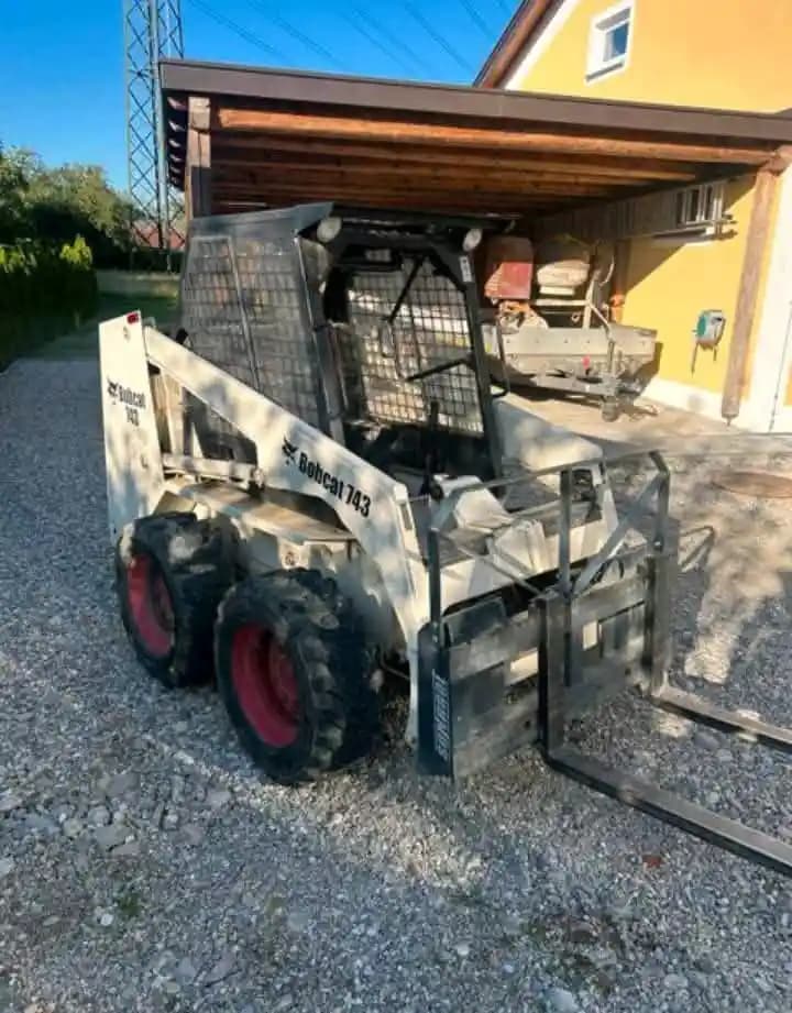 bobcat 743