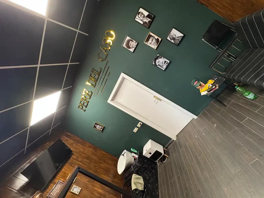 BARBERSHOP  - 6