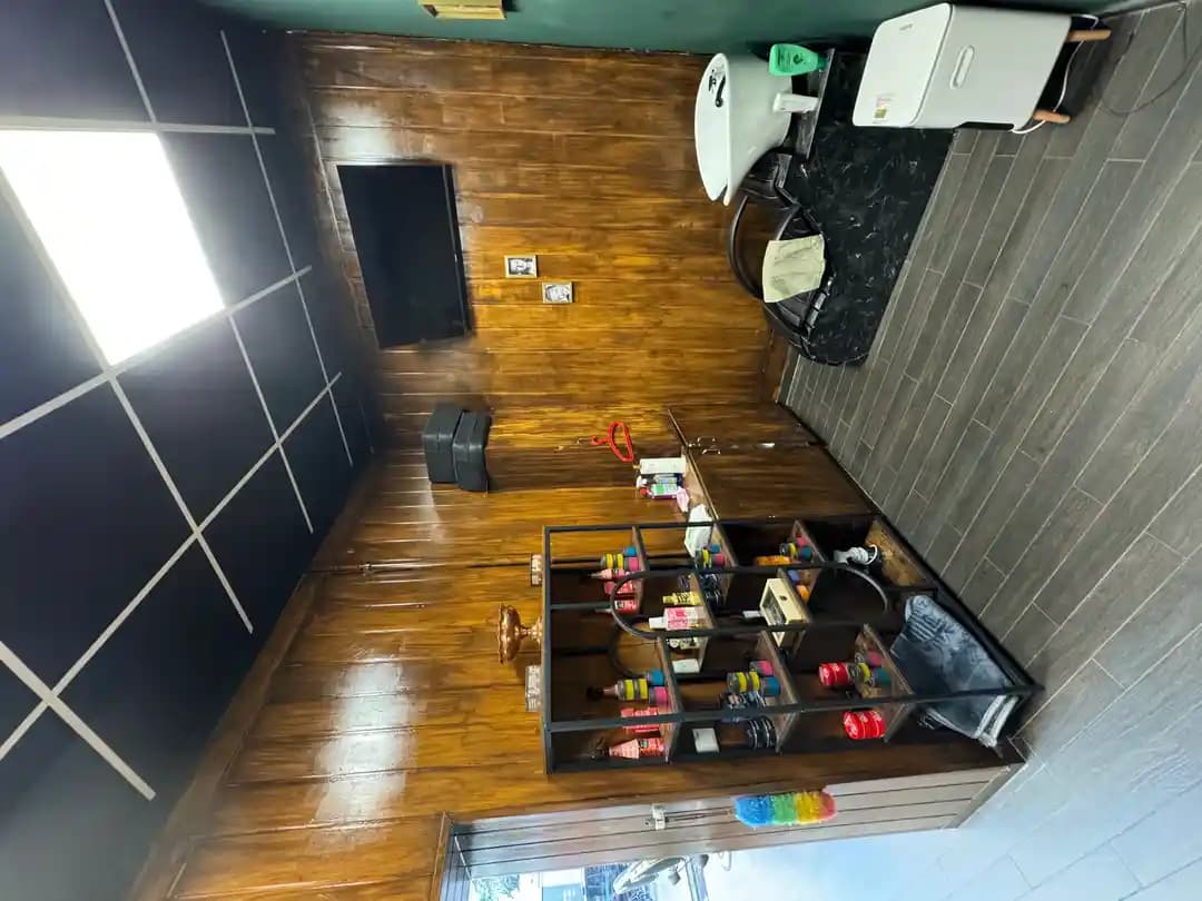 BARBERSHOP  - 8