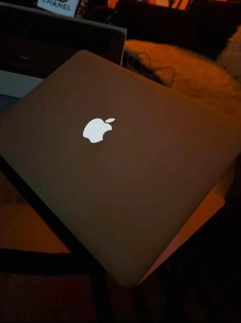 ماك بوك آير  MacBook Air - 2
