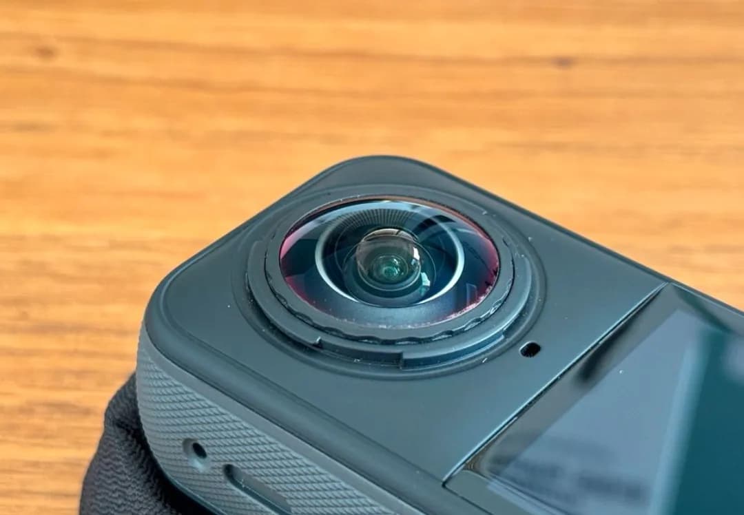 insta 360 ×5 - 5