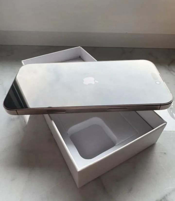 iphone 16 pro  - 5