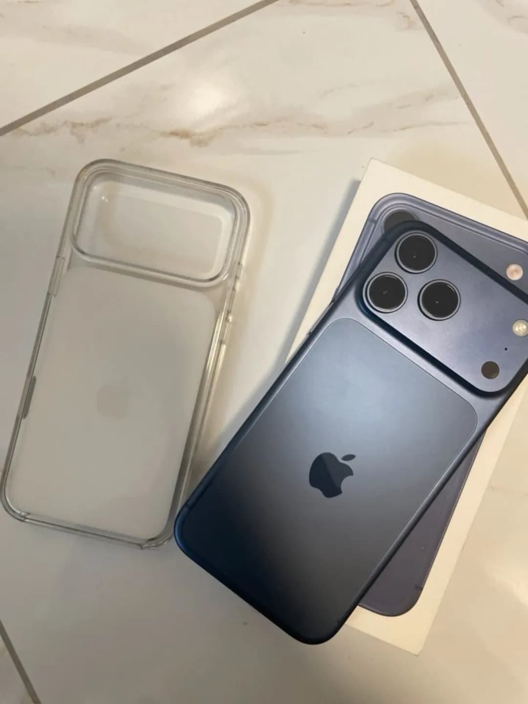 iPhone 17 pro max  - 1