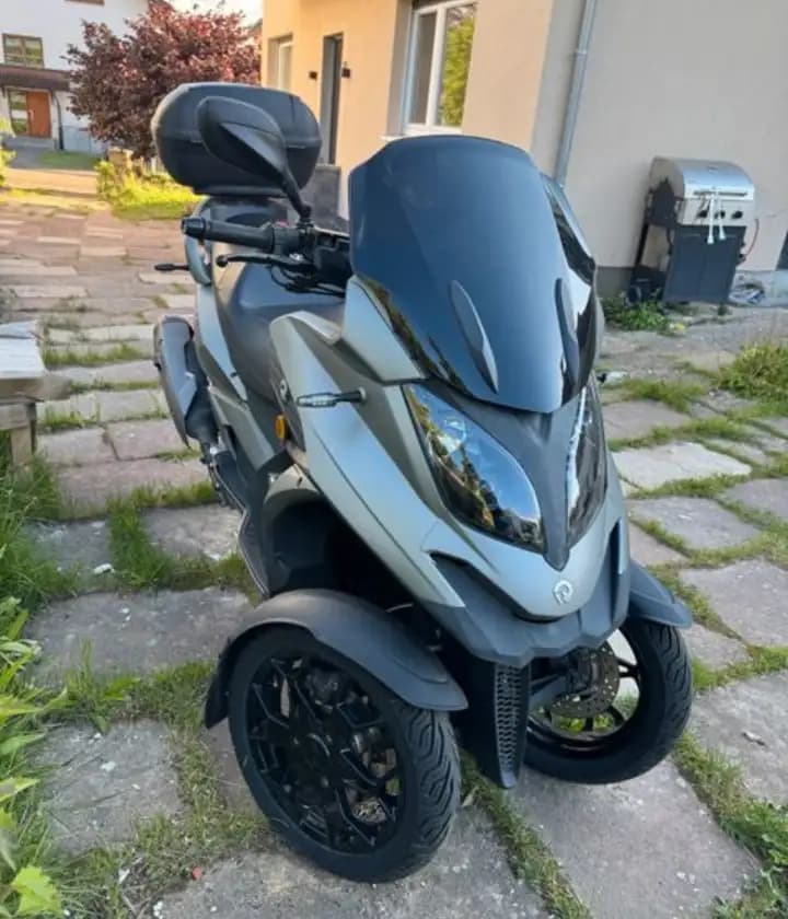 Quadro QV3